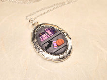 The Vintage Nocturne Nook Necklace