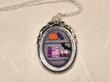 The Cameo Nocturne Nook Necklace