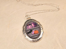 The Vintage Nocturne Nook Necklace