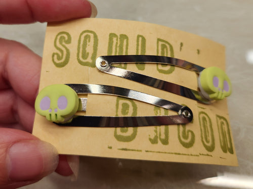 Marshmallow Skull Hair Clips